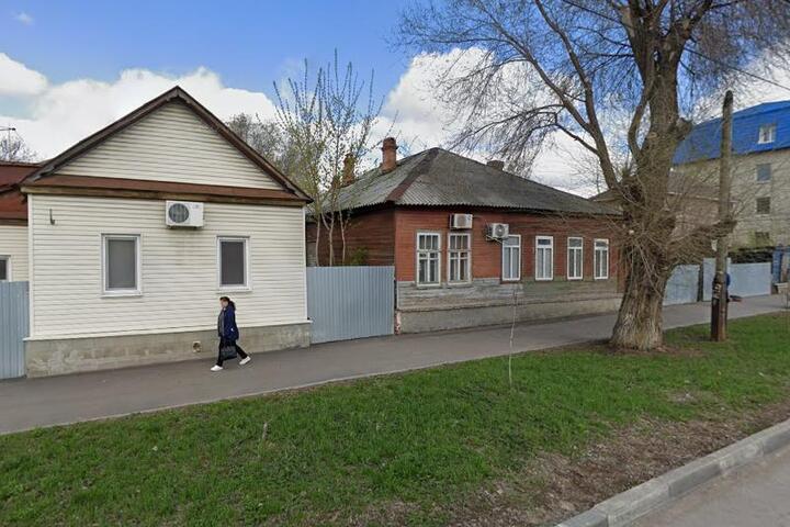 Еще три столетних дома в центре Саратова признали аварийными (всего в списке уже более 600 адресов)