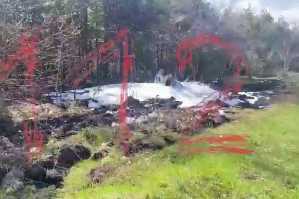 Падение вертолета в Саратове. Сгорел один человек, 26-летний летчик выжил, ещё одного ищут