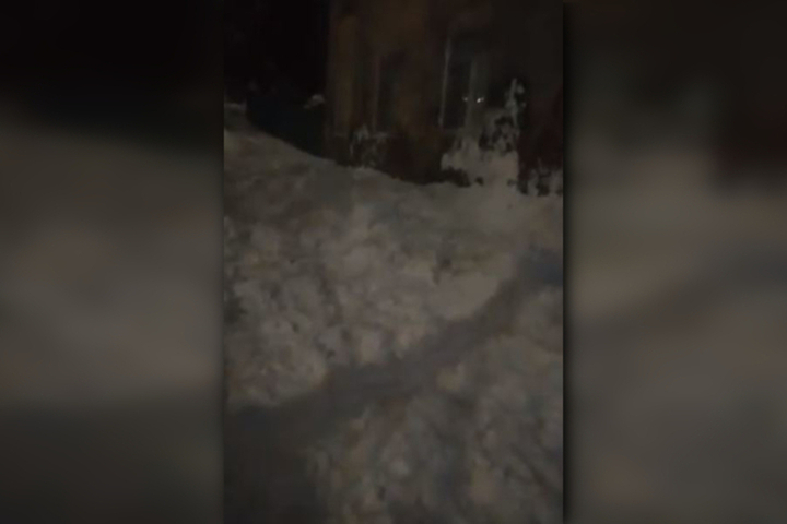 На Шелковичной женщину госпитализировали после схода снега с крыши: спустя три месяца осужден сотрудник управляющей компании