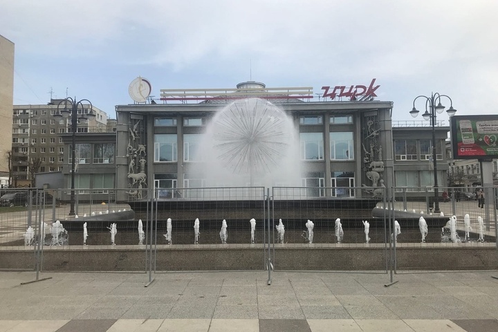 В думе рассказали о планах открыть гостиницу в здании бывшей фабрики и похвалили реконструкцию фонтана «Одуванчик»