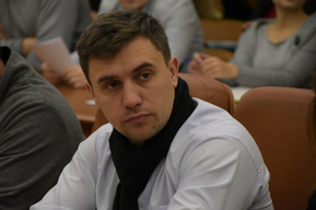 «Пока нам неизвестно, что именно мы будем обжаловать»: экс-депутат Бондаренко прокомментировал отказ суда рассмотреть жалобу о лишении его мандата