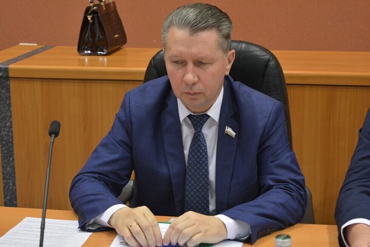 Глава Энгельсского района ушел в отставку и собирается стать депутатом