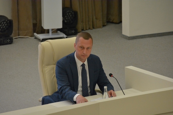 Спустя три недели Роман Бусаргин отказался баллотироваться в областную думу