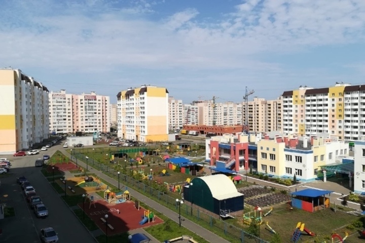 Пока в среднем по России цена на квартиры падает, в Саратове она выросла