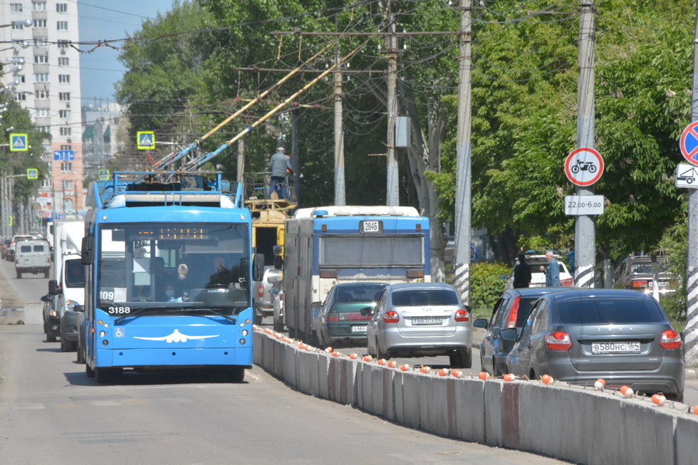 Через четыре месяца правительство заберет у Саратова и Энгельса все автобусные, трамвайные и троллейбусные маршруты