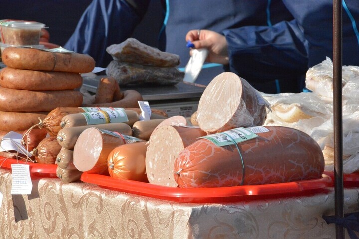 В Саратовской области практически остановился рост цен на продукты: подорожали только колбаса и маргарин, овощи резко дешевеют