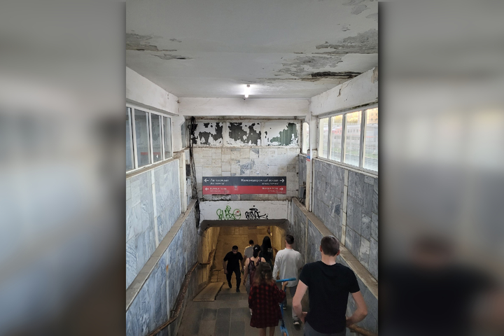 «Это лицо города»: местный житель обратил внимание на ужасное состояние саратовского вокзала 