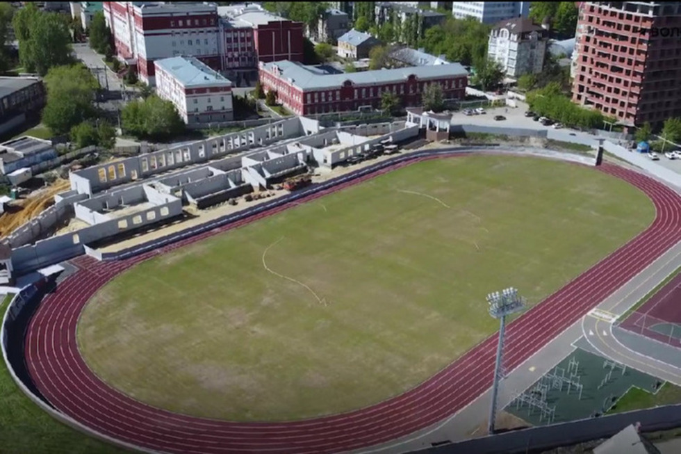 Власти ищут желающих освоить 153 миллиона рублей на реконструкции стадиона. На работы дают всего два месяца