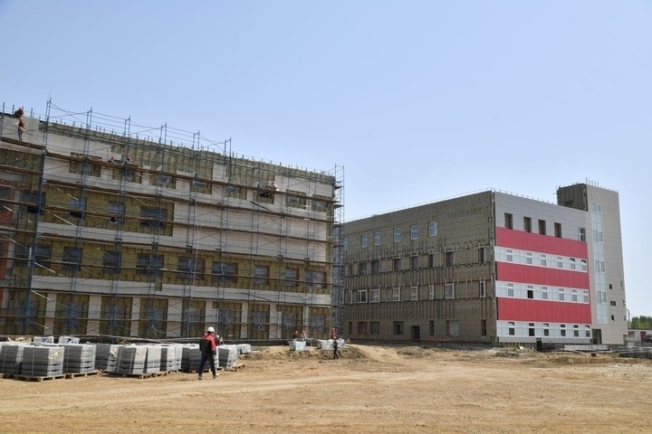 Новый онкологический центр в Саратове собираются запустить только через полгода после достройки