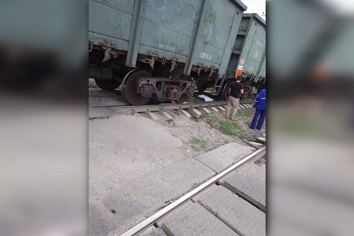 На саратовском вокзале человек попал под поезд