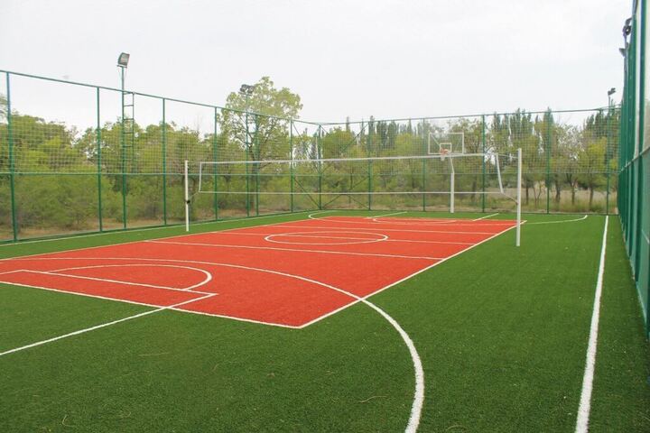 Велодорожки, площадка для волейбола и тренажеры: в одном из населенных пунктов региона реконструируют Парк Победы