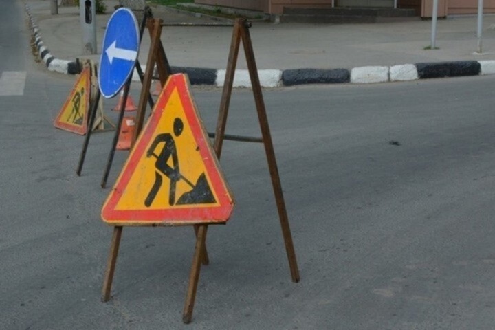 В Саратове до 20 августа будут ремонтировать улицу рядом со школой (работы оценили в 22 миллиона рублей)
