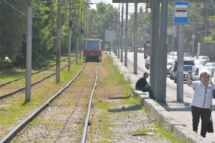 Бусаргин передумал отбирать у Саратова и Энгельса полномочия в сфере общественного транспорта и решил сосредоточиться на скоростном трамвае