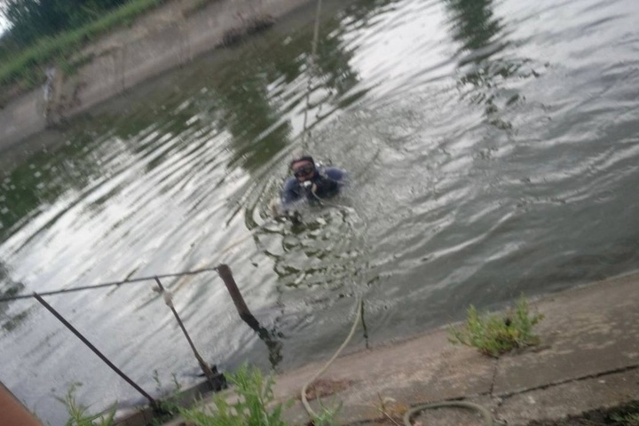 В Энгельсском районе в оросительном канале утонул мужчина
