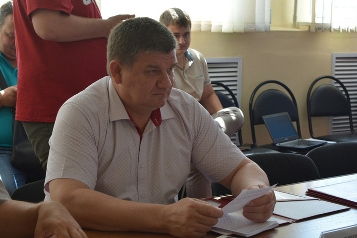 Избирательная комиссия Саратовской области приостановила полномочия двух своих членов с правом решающего голоса
