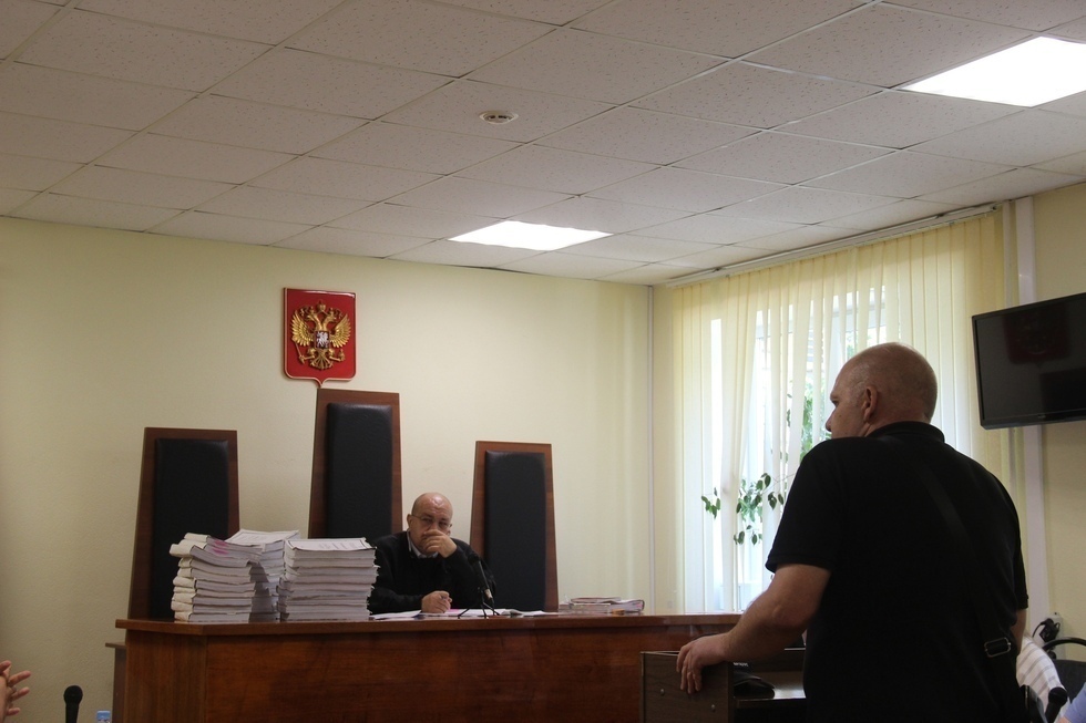 «Где я и где Пригаров?»: в суде по делу экс-прокурора выступил санитар одного из городских моргов