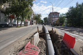 Новый водопровод на улице Чернышевского. Построены более 80 процентов коммуникаций 