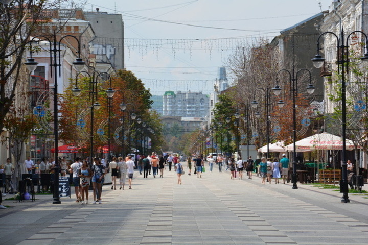 Названо место саратовского проспекта в списке самых дорогих торговых улиц страны