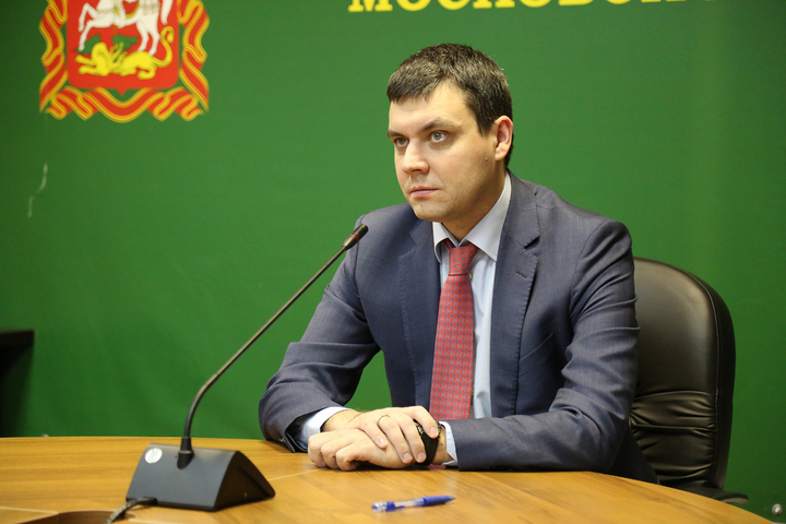 Глава федерального ведомства, который призывал уволить саратовского министра, выдвинул новые требования
