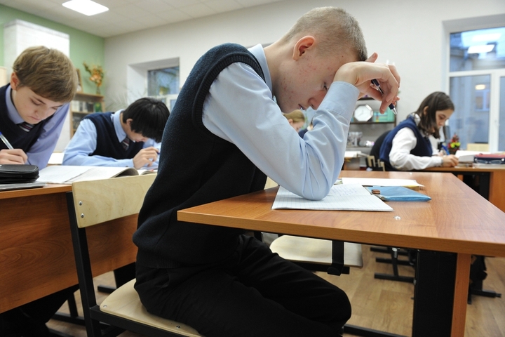 С 2023 года российские школьники начнут изучать новый предмет (он касается духовности и нравственности)