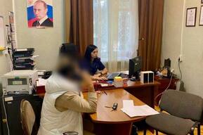 В Ершове задержали врача-патологоанатома, который обманом получил от родственников умерших более 270 тысяч рублей