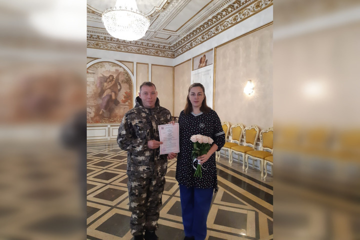 Девушка приехала в Саратов из Башкортостана, чтобы выйти замуж за мобилизованного