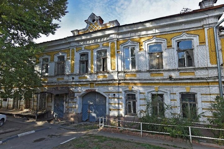 В Саратове два дома включили в список объектов культурного наследия