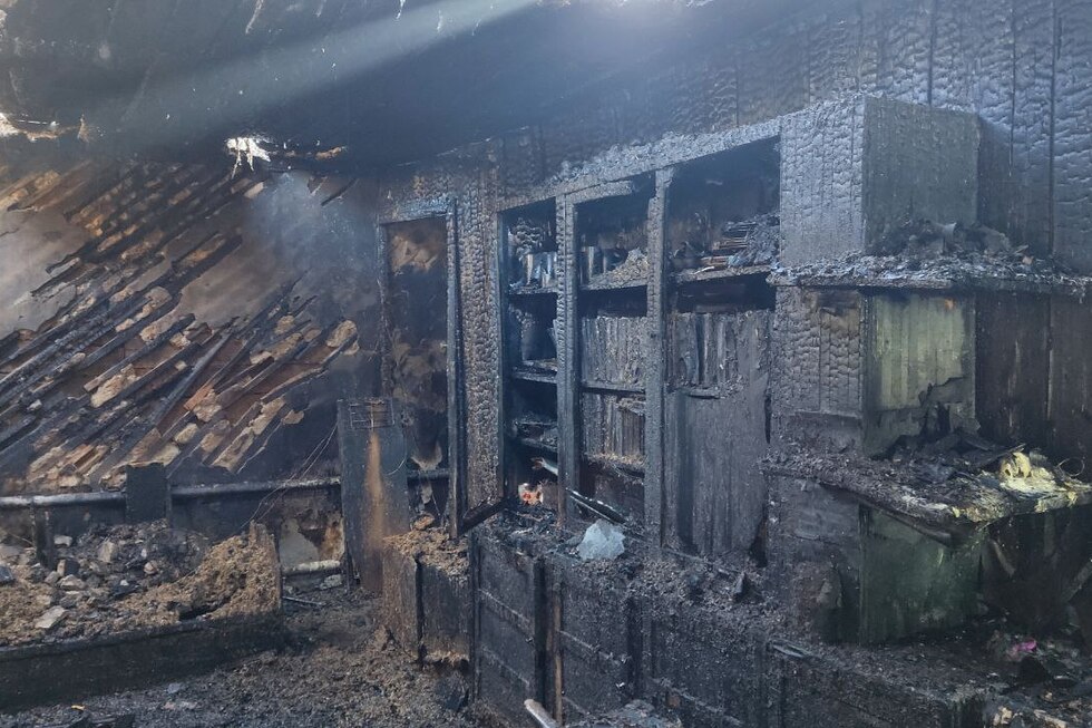 В результате ночного пожара жители трех квартир на Вольской остались без крыши над головой