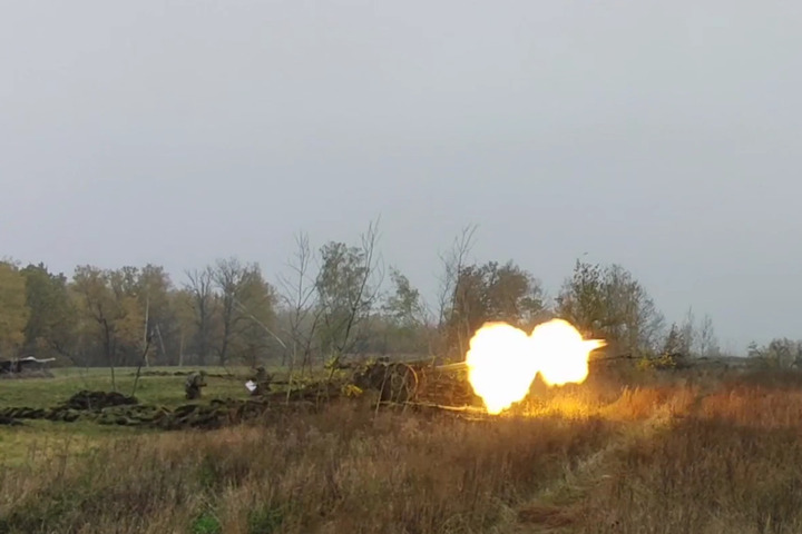Мобилизованные в Саратовской области наносили массированные удары из гаубиц и уничтожали командные пункты «противника»: видео