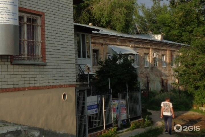 По решению Лады Мокроусовой в центре города снесут два 105-летних дома