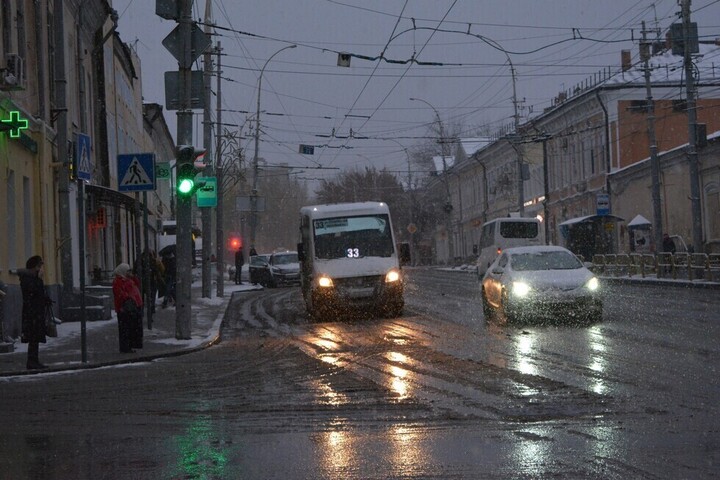 Первый снег растает, но снегопады продолжатся в Саратовской области до начала ноября