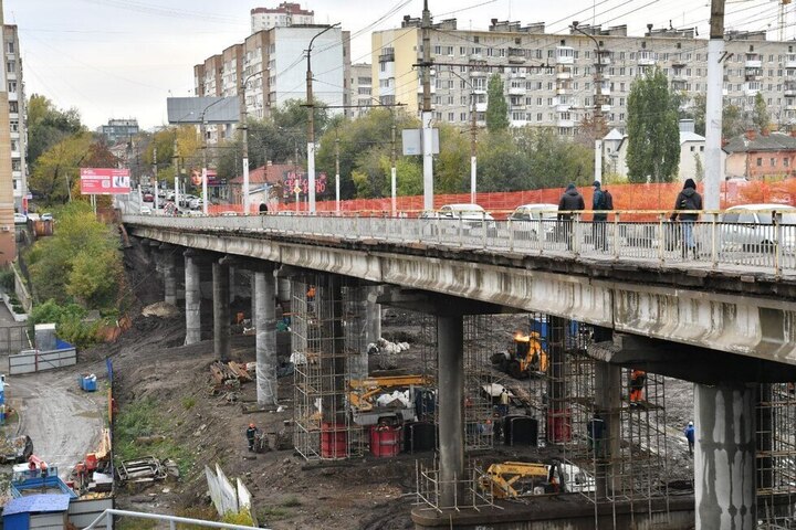В правительстве Саратовской области рассказали, когда откроют движение по мосту через Глебучев овраг