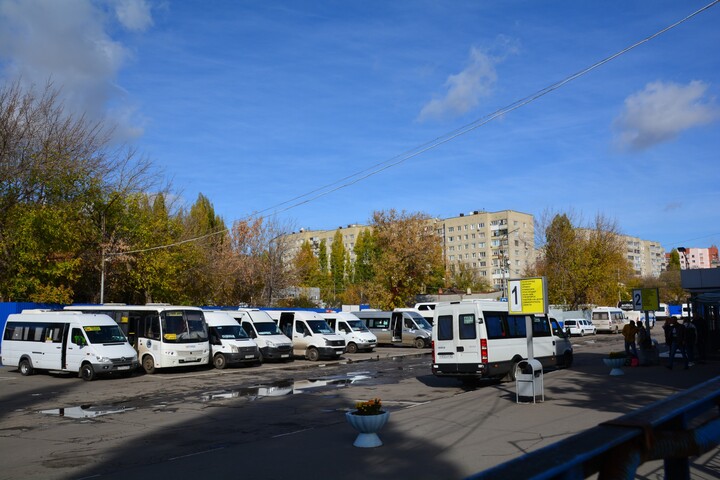 Еще один предприниматель отказался обслуживать три автобусных маршрута до Саратова