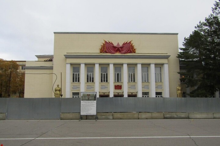 Эксперт рекомендовала признать клуб-театр военного института в центре города региональным памятником