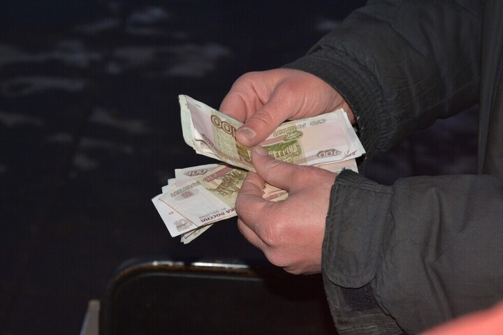 Житель Энгельса решил помочь псевдосиловикам вычислить мошенников и сам лишился более шести миллионов рублей