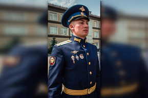 Участника СВО из Калининска за мужество и отвагу наградили медалью Суворова