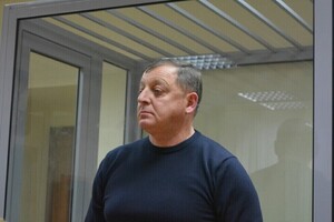 Обвиняемого в превышении должностных полномочий бывшего главу МЧС Качева освободили от уголовной ответственности