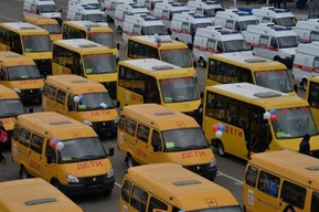 Федеральное правительство сочло, что Саратовской области не хватает 12 «скорых», а школьные автобусы не нужны
