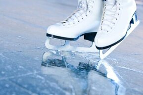 В Энгельсском районе откроют 21 площадку для массового катания на коньках: адреса