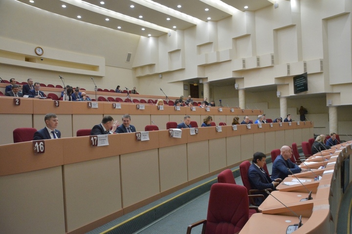 Бюджет Саратова-2023. В последний момент депутаты увеличили дефицит до 460 миллионов рублей