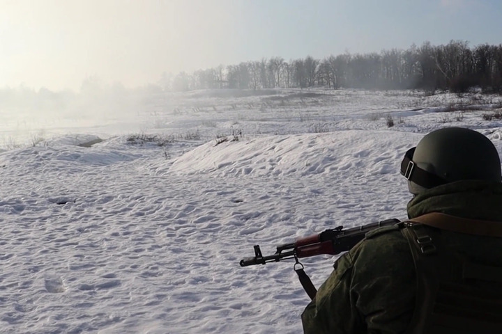Минобороны показало кадры с последних учений мобилизованных в Саратовской области: видео