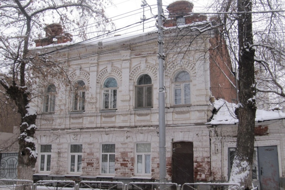 Два дома в центре Саратова и усадьба в Балаково с элементами английского модерна признаны памятниками