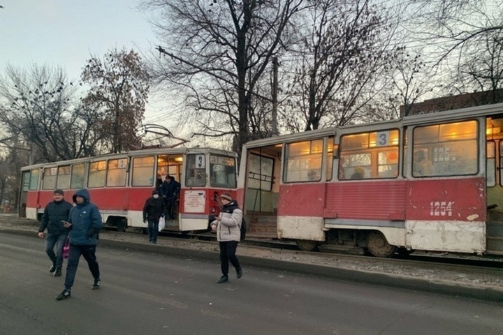 С 1 января в Саратове повысят стоимость проезда в трамваях и троллейбусах