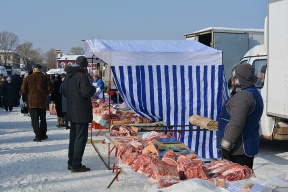Жителей Саратова зовут на первую в этом году ярмарку «выходного дня» за мясом и кондитерскими изделиями