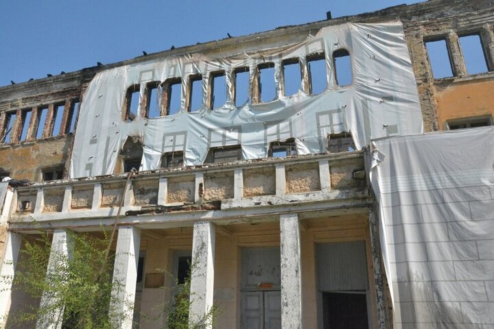 Два года и 677 миллионов. Объявлены торги по реставрации дома офицеров в Энгельсе, где бывали Гагарин и Раскова