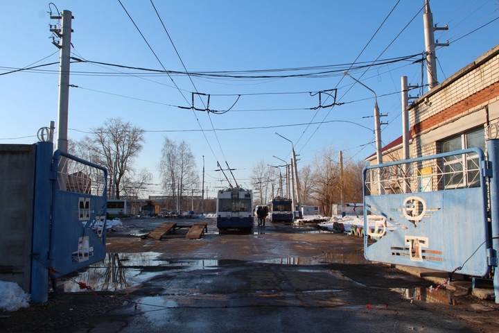 В Балаково с 1 февраля вырастет цена на проезд в автобусах и троллейбусах: глава района назвал причину