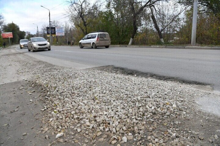 В Энгельсе за 128,4 миллиона рублей отремонтируют 7 улиц: адреса