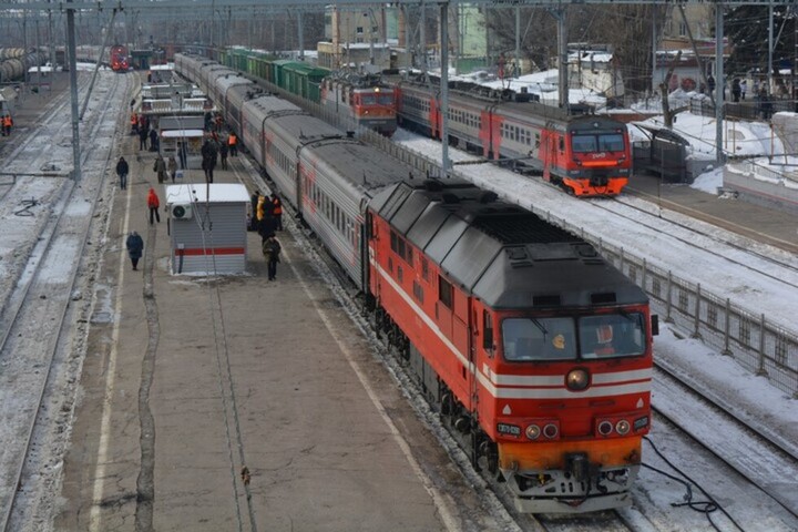 На февральские праздники жители региона получат еще одну возможность уехать из Саратова в Москву: расписание поездов