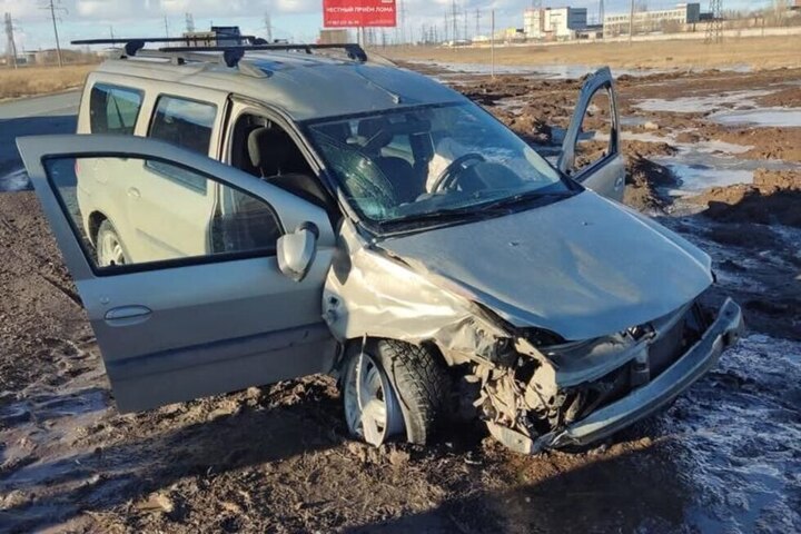 В результате столкновения машин «Лада Ларгус» и КамАЗ у балаковской ТЭЦ пострадала пожилая женщина