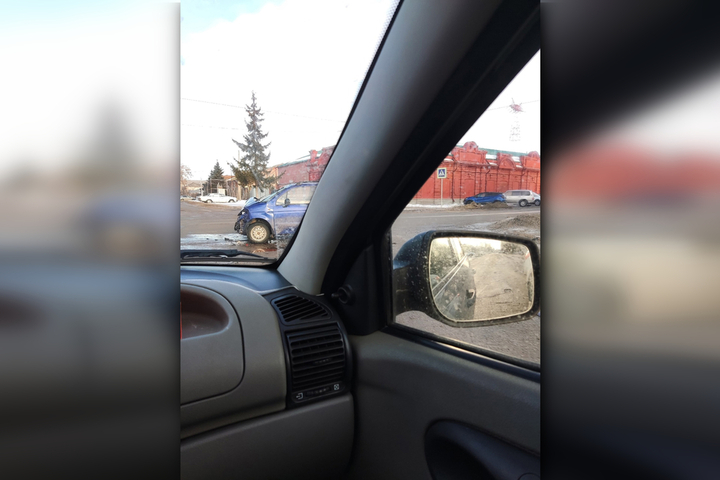 В массовой аварии в Балаково пострадала водитель Matiz